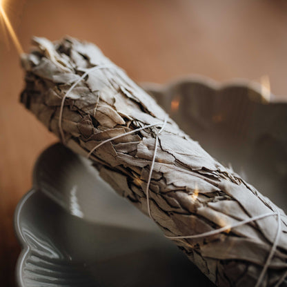 Salbei Smudge Stick – Räucherbündel weißer Salbei für Reinigung &amp; Klarheit